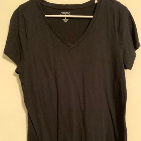 Sonoma Black V-neck Tee - Picture 1 of 2